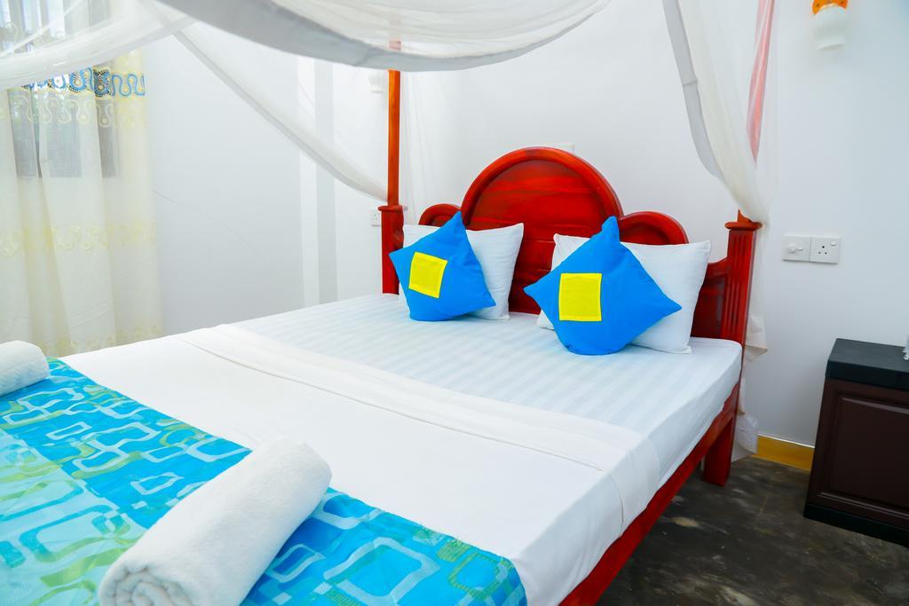 Autumn Moon Beach Cabanas Тангалла Экстерьер фото