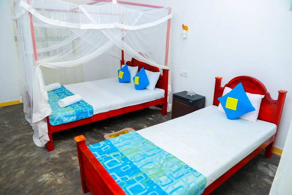 Autumn Moon Beach Cabanas Тангалла Экстерьер фото
