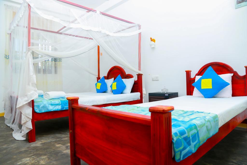 Autumn Moon Beach Cabanas Тангалла Экстерьер фото