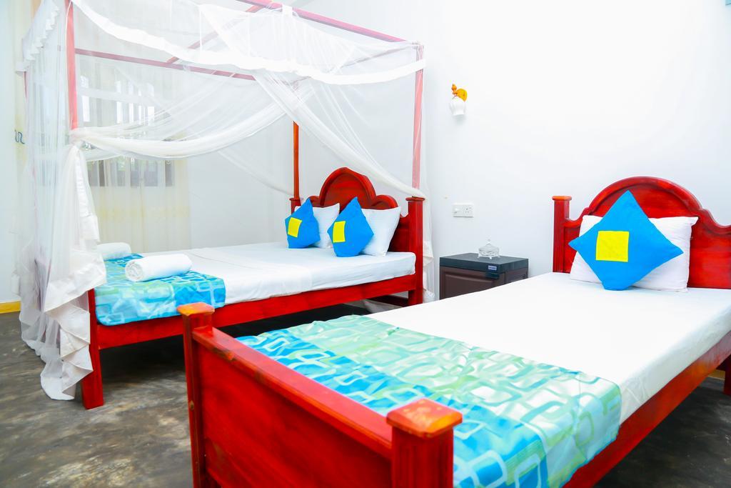 Autumn Moon Beach Cabanas Тангалла Экстерьер фото